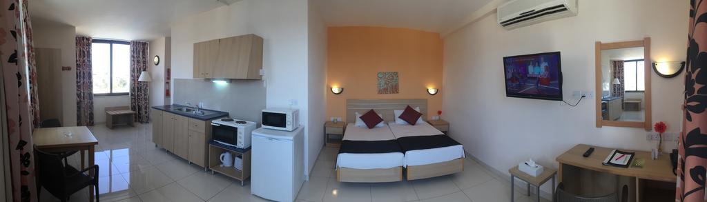 Saint Julian's Dean Hamlet Hotel מראה חיצוני תמונה