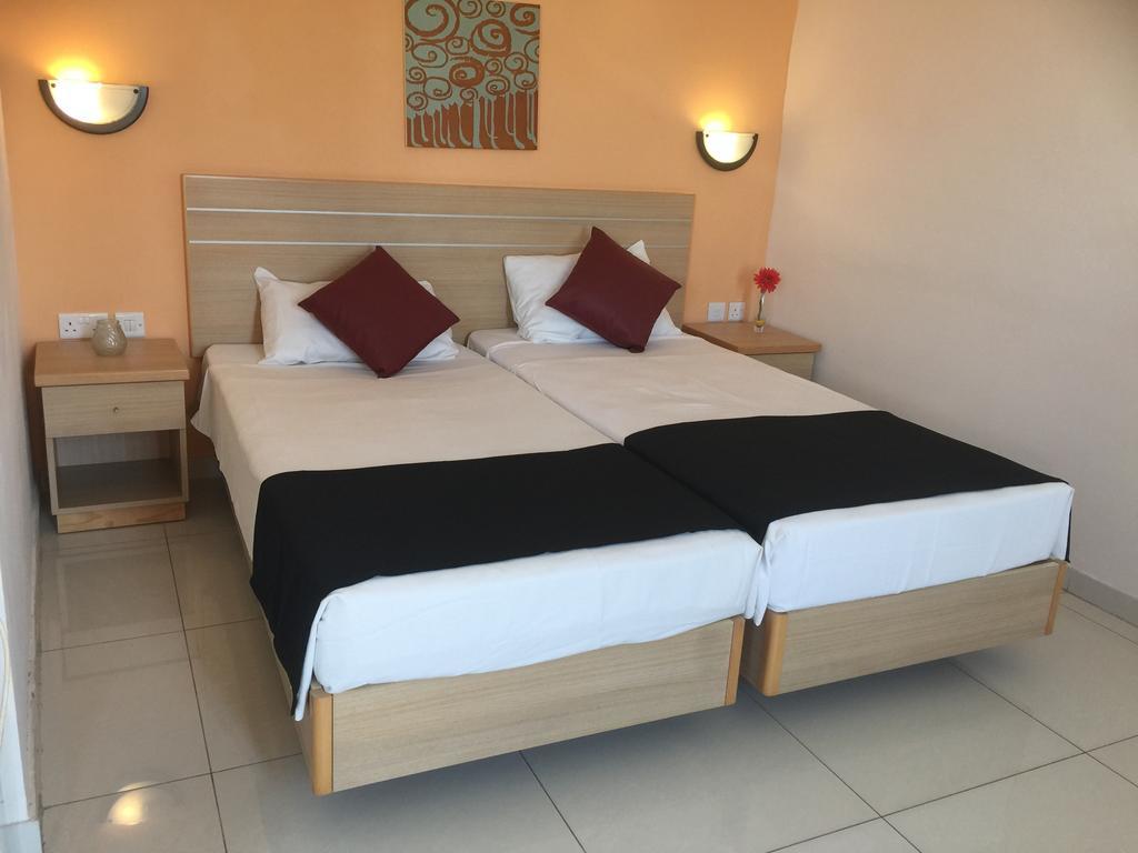 Saint Julian's Dean Hamlet Hotel מראה חיצוני תמונה