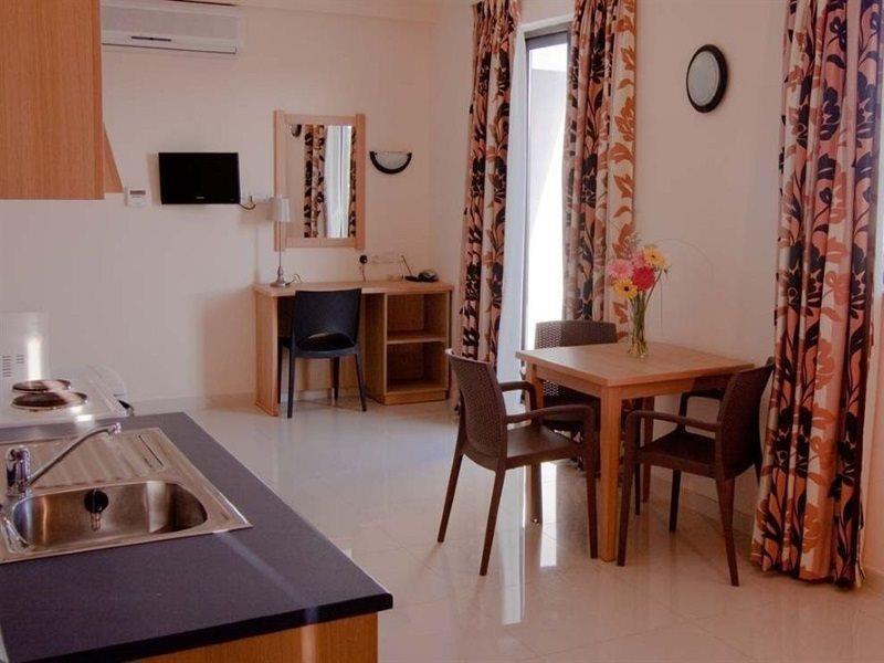 Saint Julian's Dean Hamlet Hotel מראה חיצוני תמונה