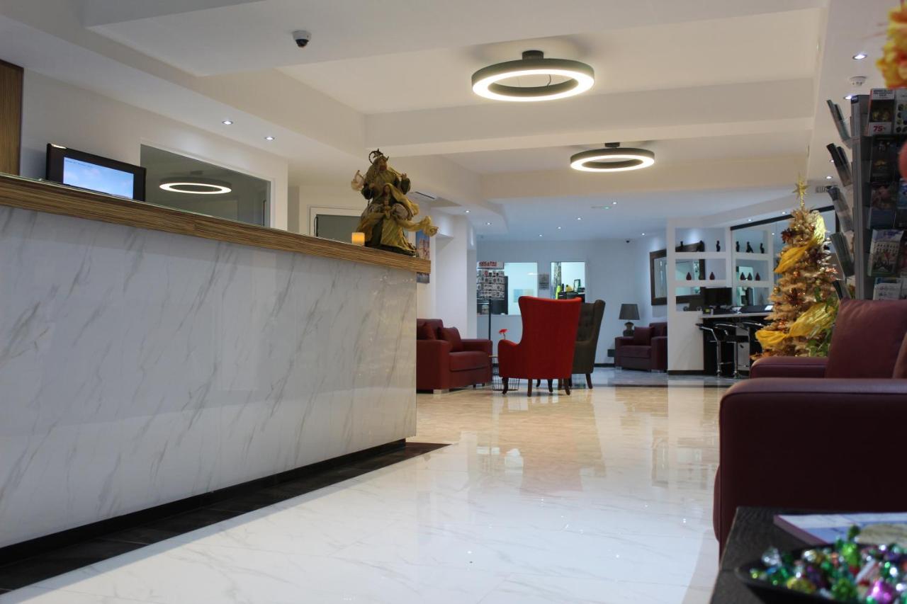 Saint Julian's Dean Hamlet Hotel מראה חיצוני תמונה