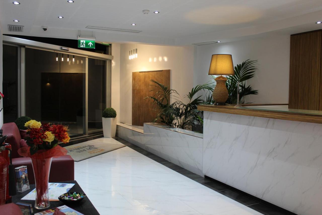 Saint Julian's Dean Hamlet Hotel מראה חיצוני תמונה